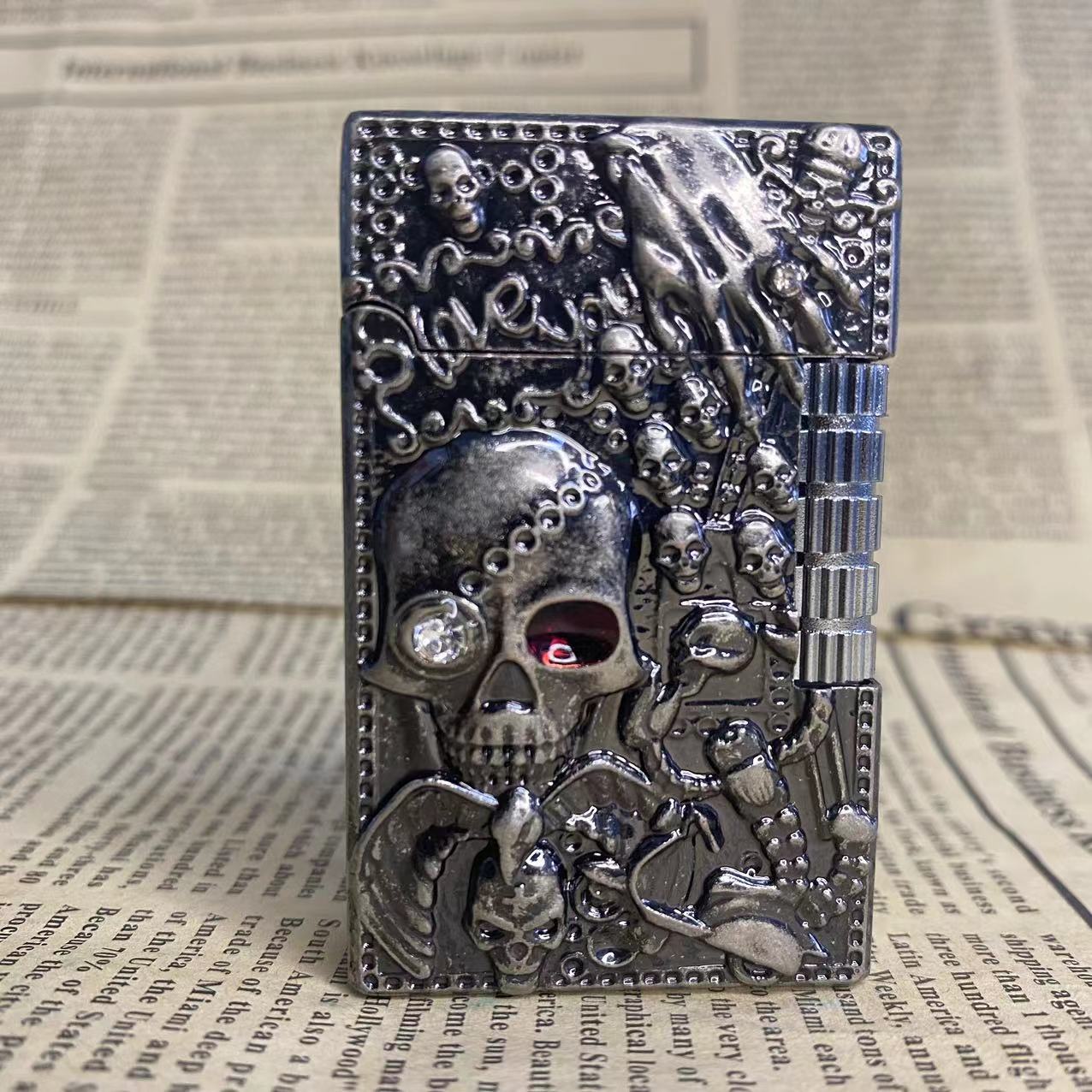 Skull Diamond Lighter